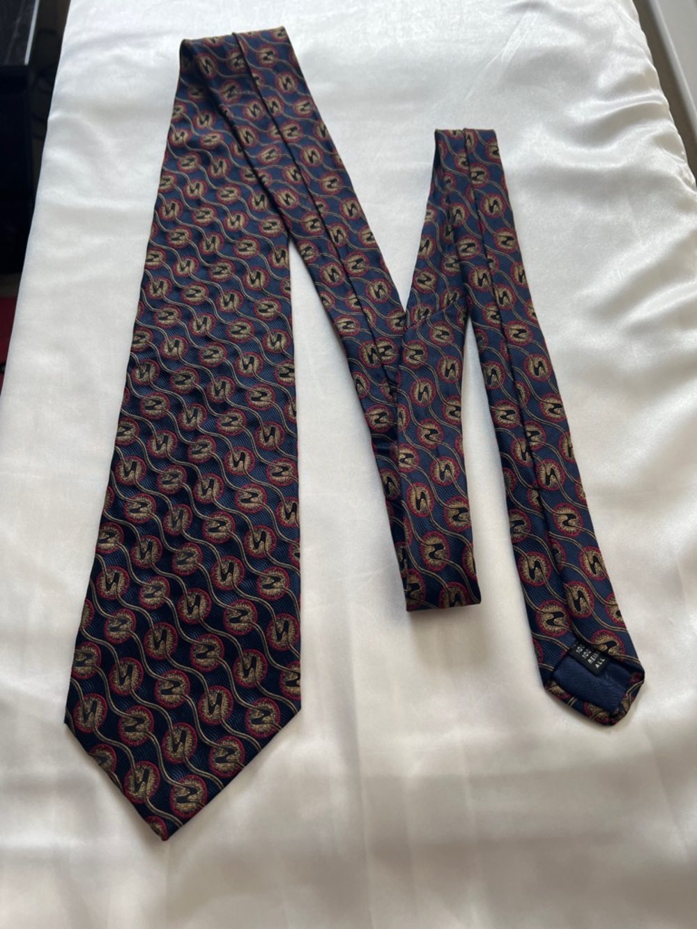 Nordstrom Navy 100% Silk Navy Paisley Tie with Red and Gold Accents Italy